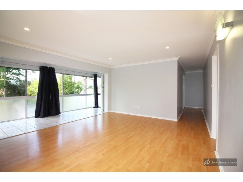 11 Maurice Street, Kallangur QLD 4503