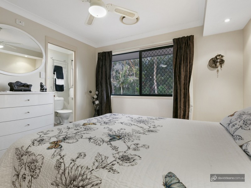 102 Sheaves Road, Kallangur QLD 4503