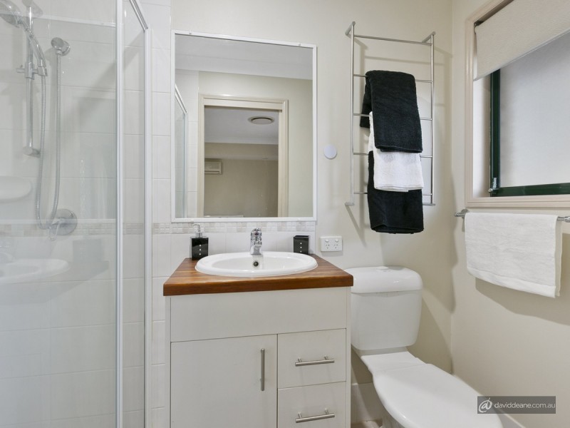 102 Sheaves Road, Kallangur QLD 4503