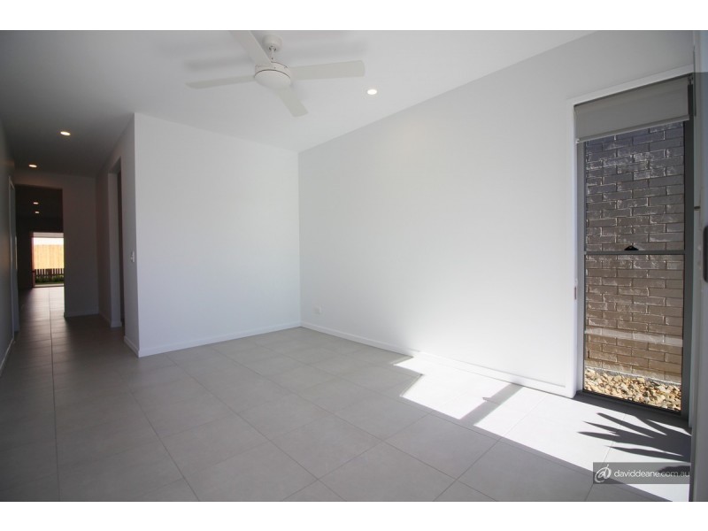 92 Grahams Road, Strathpine QLD 4500