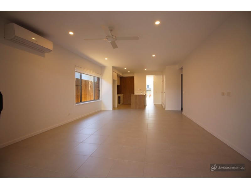 92 Grahams Road, Strathpine QLD 4500