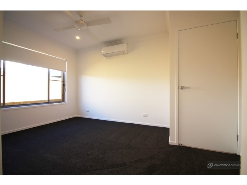 92 Grahams Road, Strathpine QLD 4500