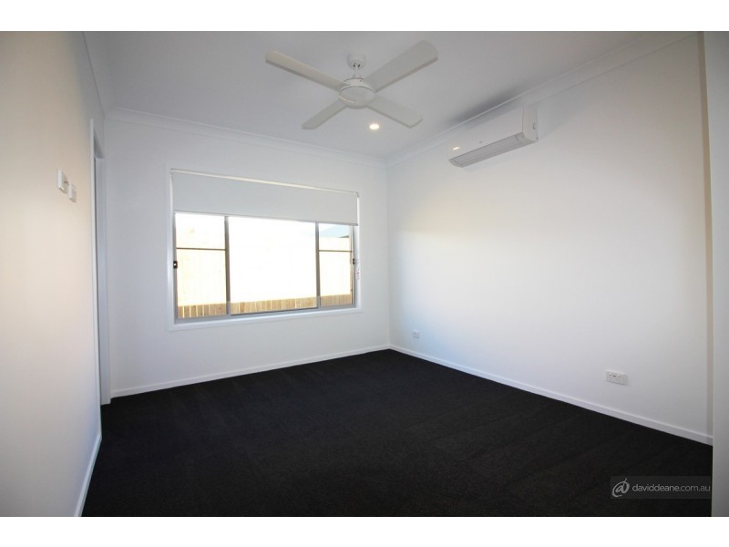 92 Grahams Road, Strathpine QLD 4500