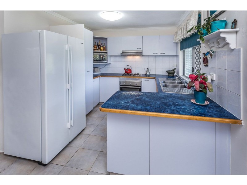 9 Tiverton Street, Everton Hills QLD 4053