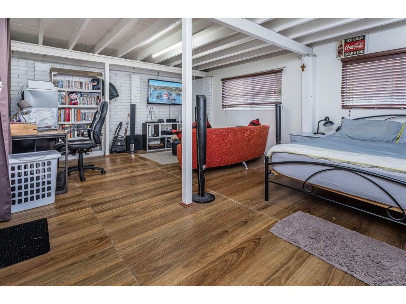 9 Tiverton Street, Everton Hills QLD 4053