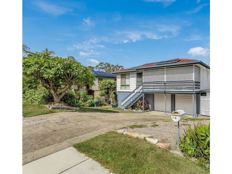 9 Tiverton Street, Everton Hills QLD 4053
