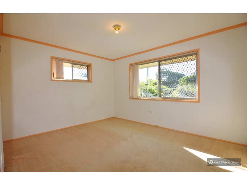 35 Hibiscus Avenue, Redcliffe QLD 4020