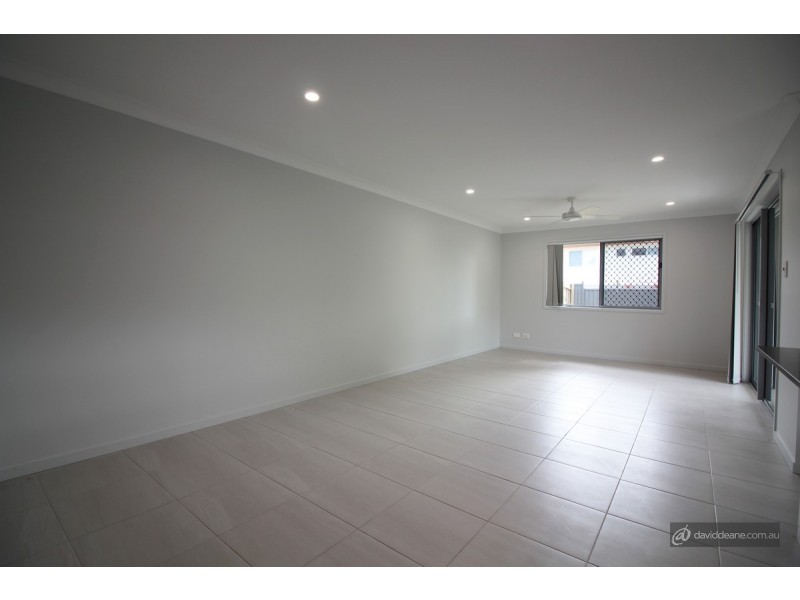 1/12 Campbell Street, Kallangur QLD 4503