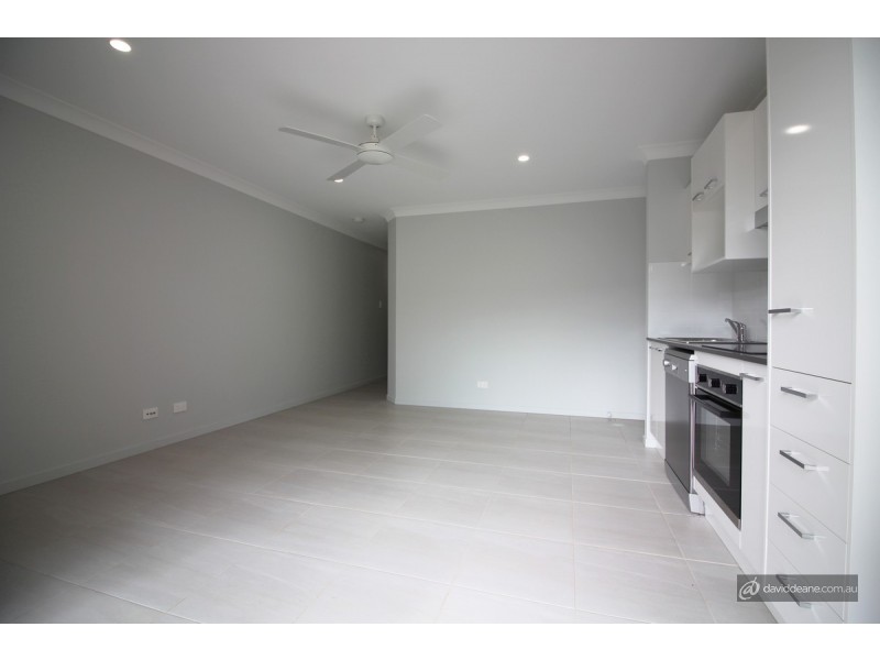 2/12 Campbell Street, Kallangur QLD 4503