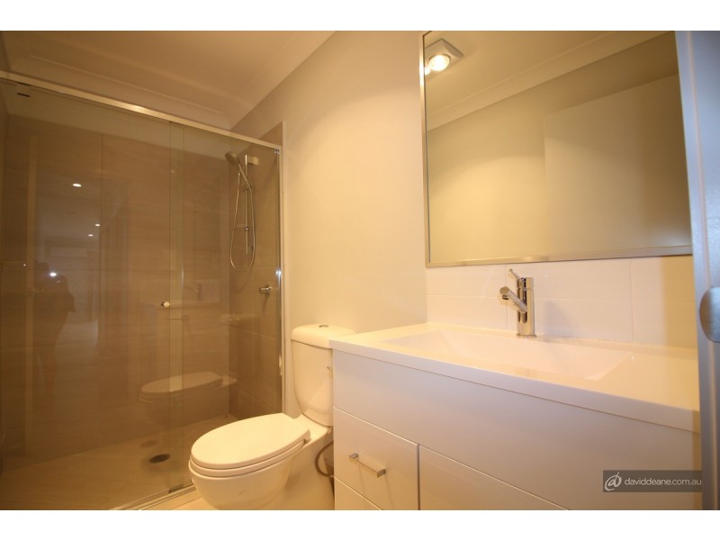 2/12 Campbell Street, Kallangur QLD 4503