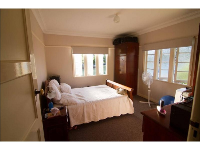 25 Buddina Street, Stafford QLD 4053