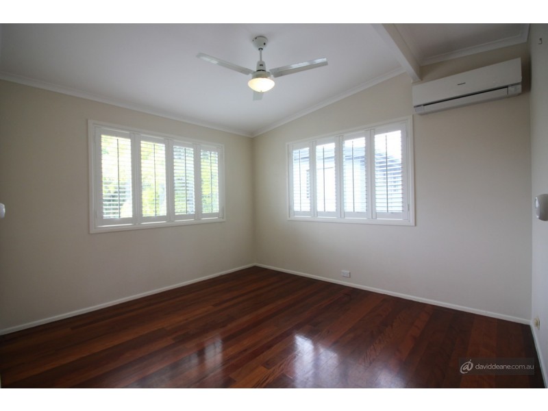 33 Paul Street, Kallangur QLD 4503