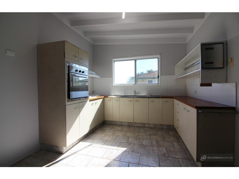 14 Colonial Drive, Lawnton QLD 4501