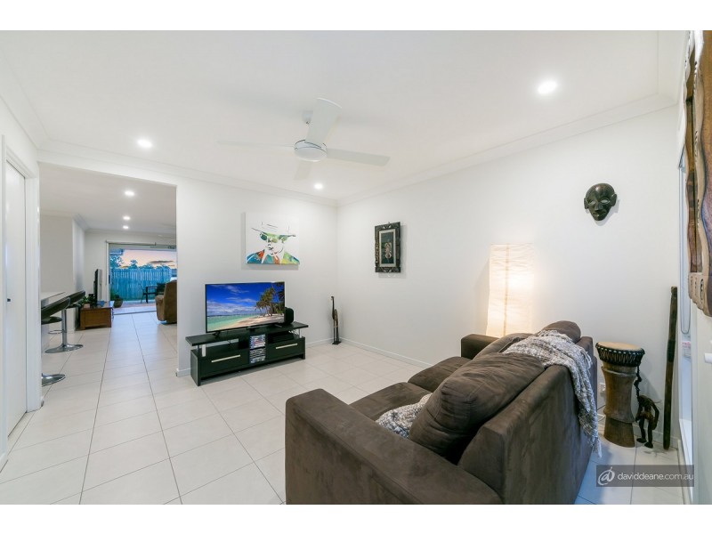 17 Gardenia Circuit, Dakabin QLD 4503