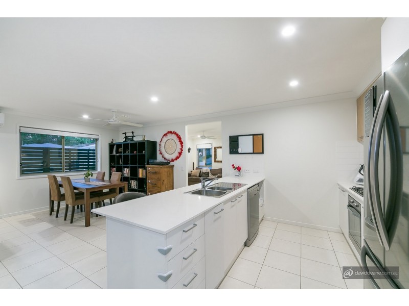 17 Gardenia Circuit, Dakabin QLD 4503
