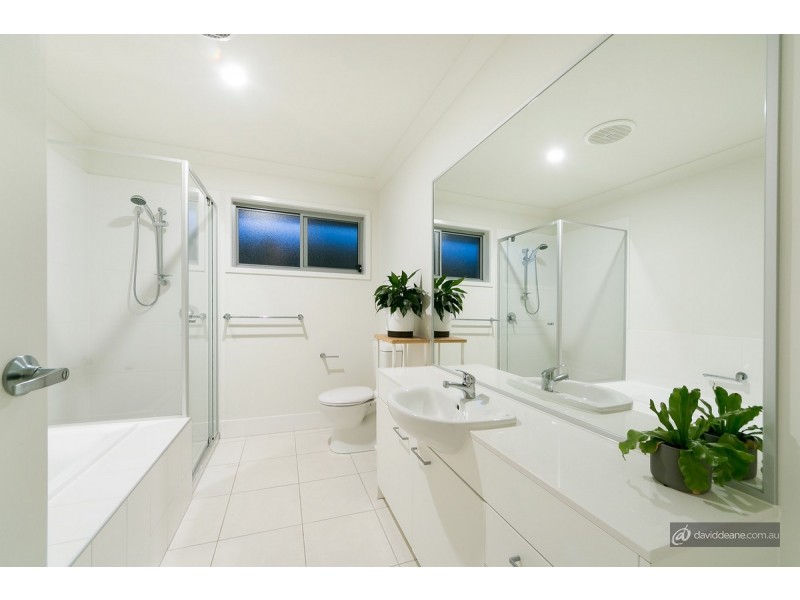 17 Gardenia Circuit, Dakabin QLD 4503