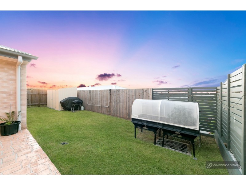 17 Gardenia Circuit, Dakabin QLD 4503