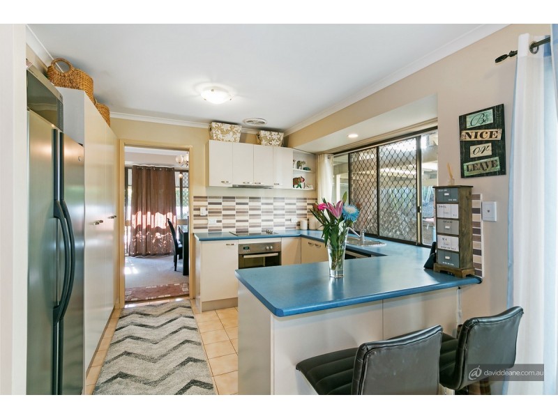 4 Cowal Court, Petrie QLD 4502