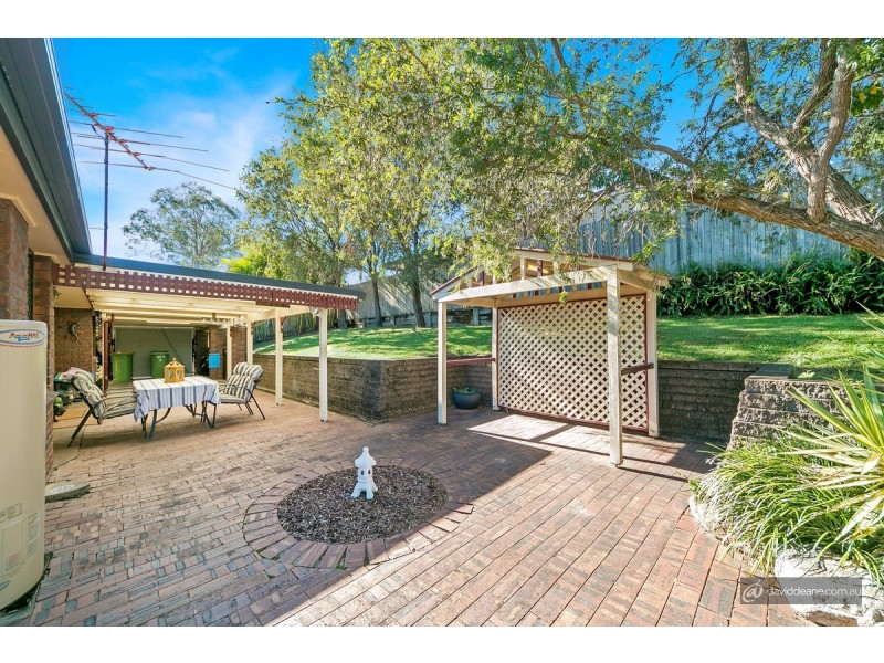 4 Cowal Court, Petrie QLD 4502