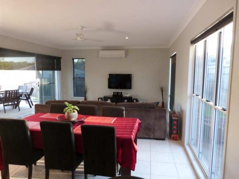 32 Hume Cct, Warner QLD 4500