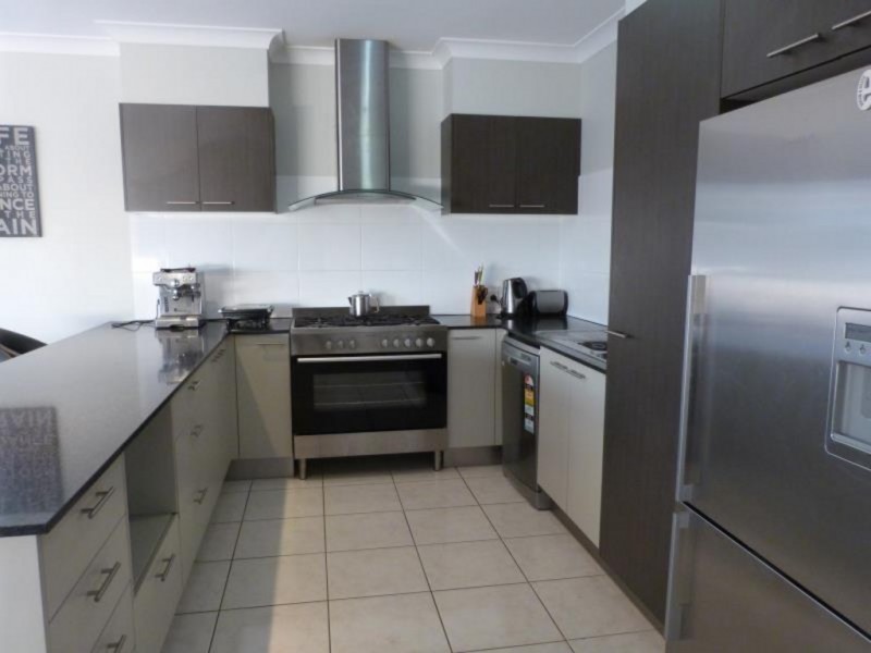 32 Hume Cct, Warner QLD 4500