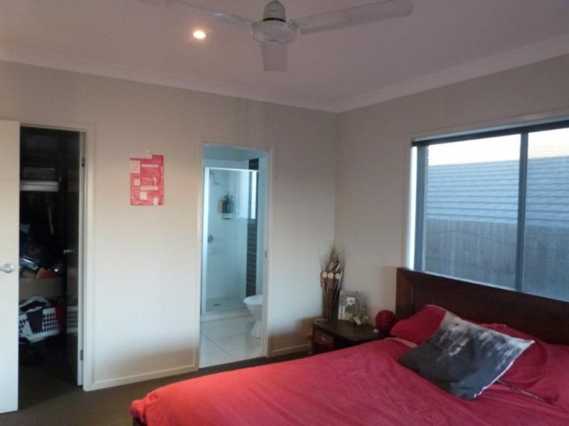 32 Hume Cct, Warner QLD 4500