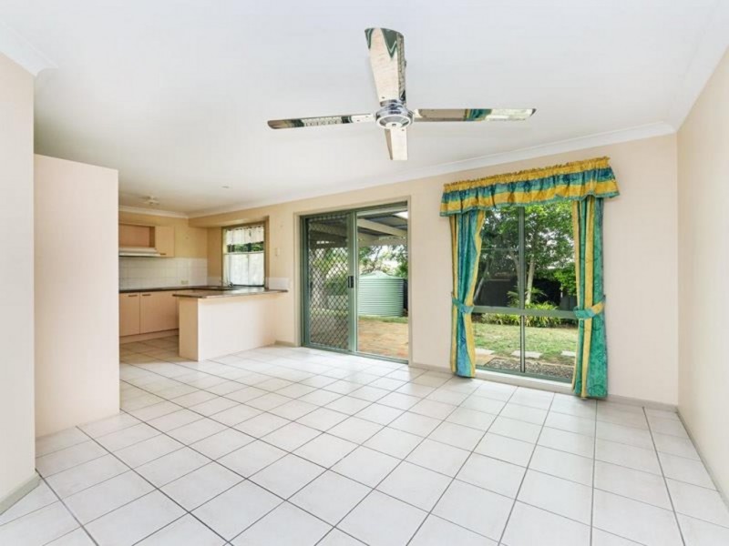 11 Mirrigan Ct, Petrie QLD 4502