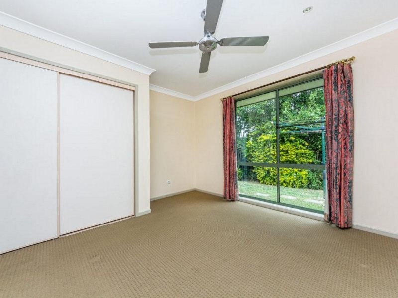 11 Mirrigan Ct, Petrie QLD 4502