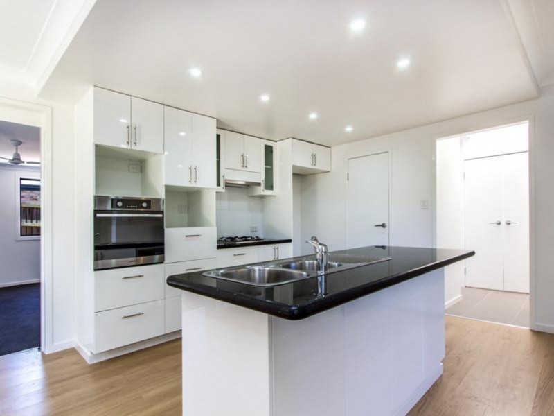 41A Bella St, Cashmere QLD 4500