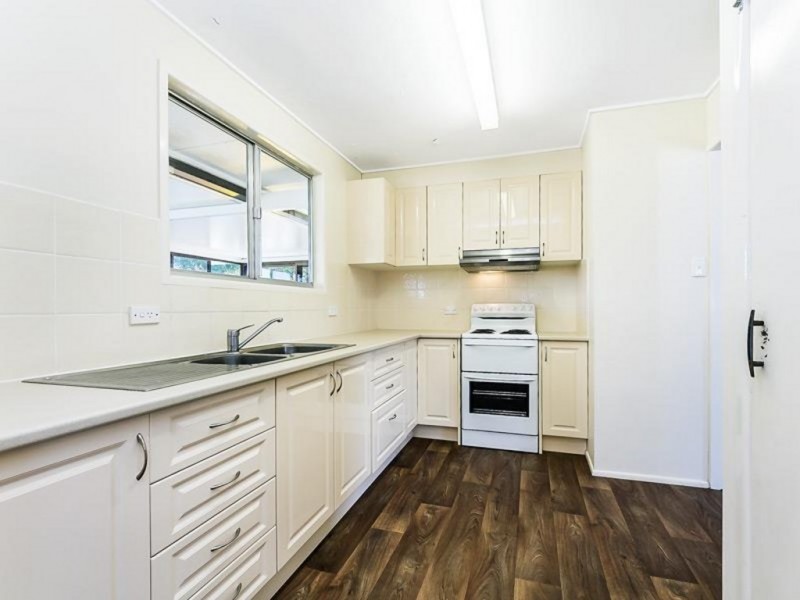 11 Jilloong St, Strathpine QLD 4500