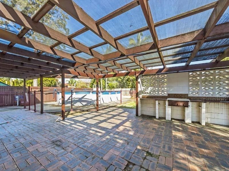 11 Jilloong St, Strathpine QLD 4500