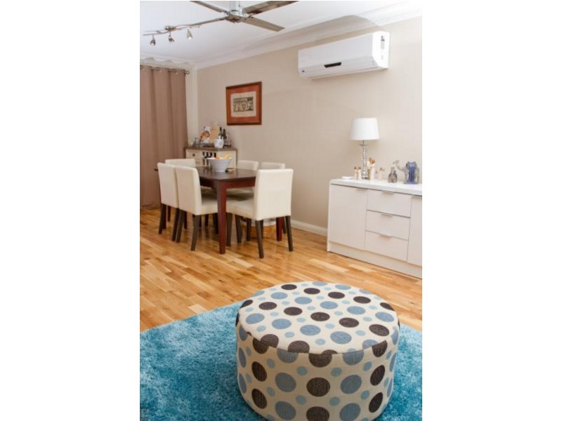 11 Frenchs Rd, Petrie QLD 4502