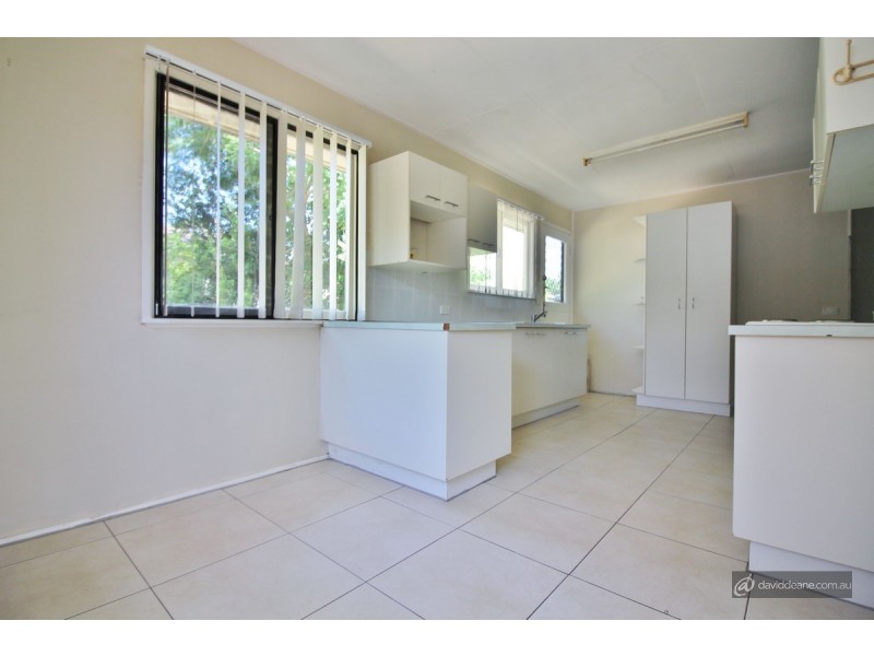 8 Edward Street, Bray Park QLD 4500