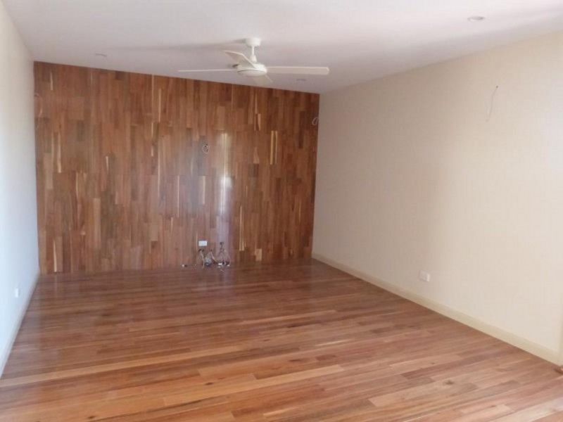 12 Paul St, Brighton QLD 4017