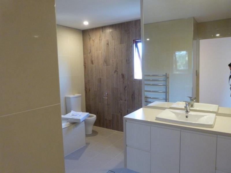 12 Paul St, Brighton QLD 4017