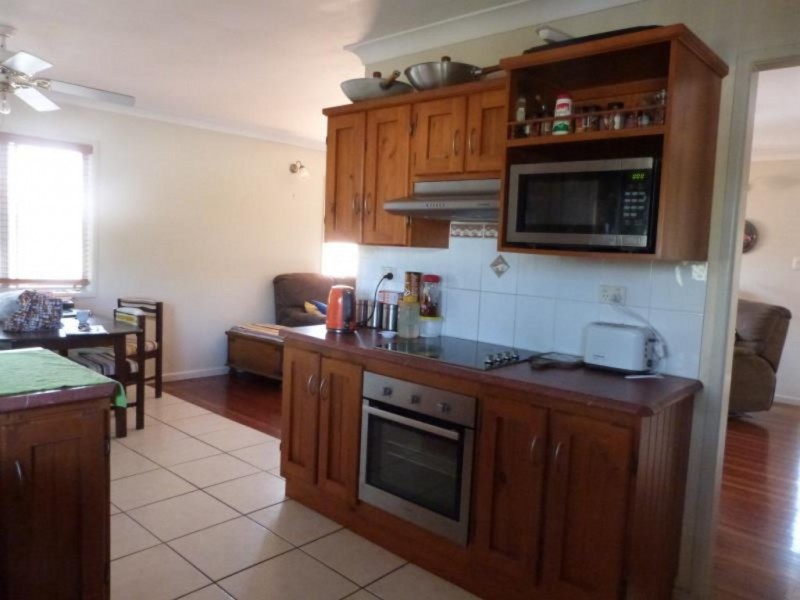 6 Woodbury Ave, Bray Park QLD 4500