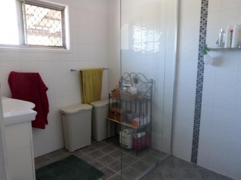 6 Woodbury Ave, Bray Park QLD 4500