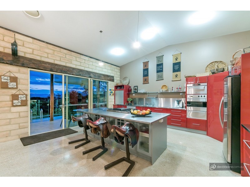 21 Andrew Clarke Road, Whiteside QLD 4503