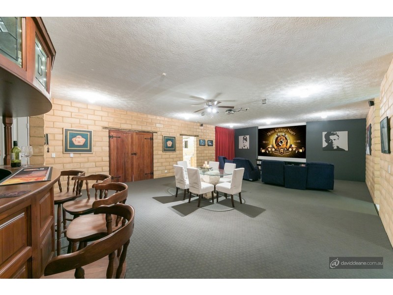 21 Andrew Clarke Road, Whiteside QLD 4503