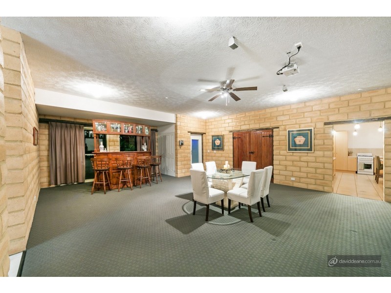 21 Andrew Clarke Road, Whiteside QLD 4503