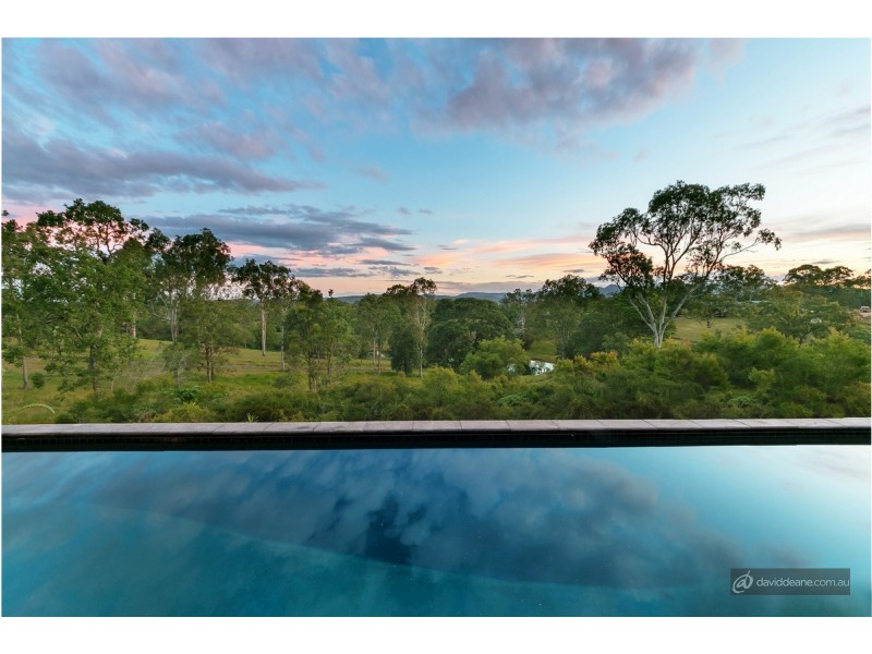 21 Andrew Clarke Road, Whiteside QLD 4503