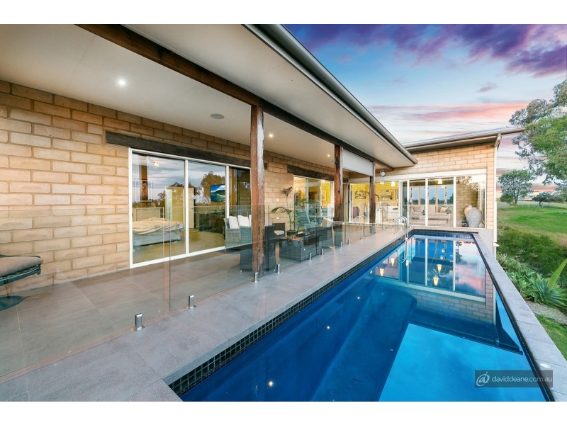 21 Andrew Clarke Road, Whiteside QLD 4503