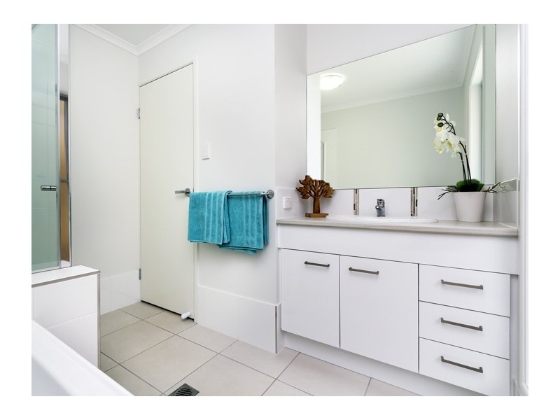 Oxbow Crescent, Lawnton QLD 4501