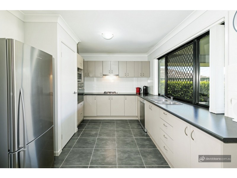 19 Toby Close, Kallangur QLD 4503