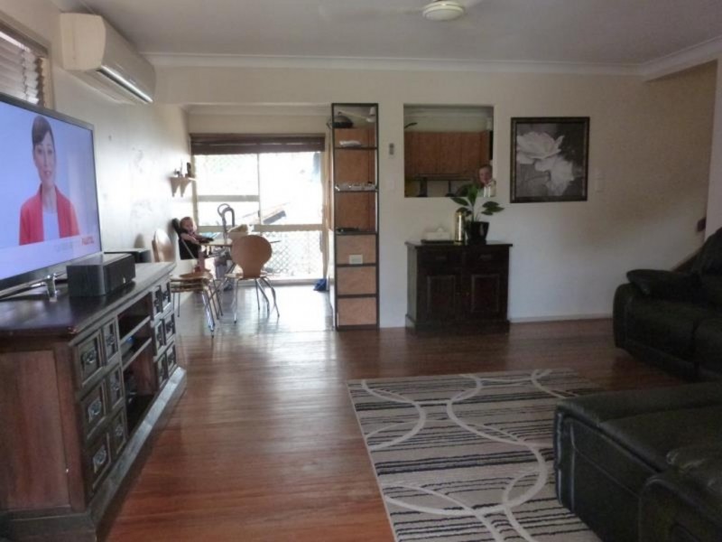 31 Peter Street, Strathpine QLD 4500