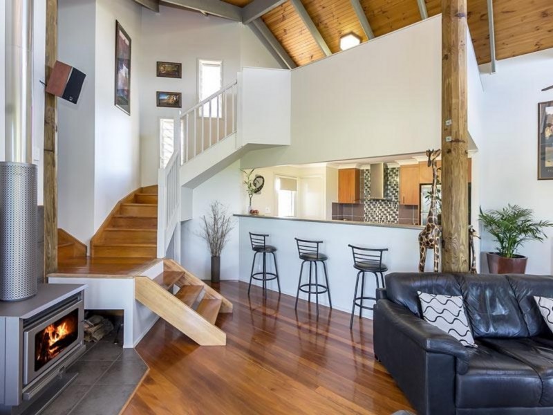 60 Nuttall St, Lawnton QLD 4501