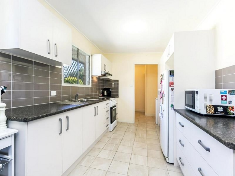 6 Brown St, Lawnton QLD 4501