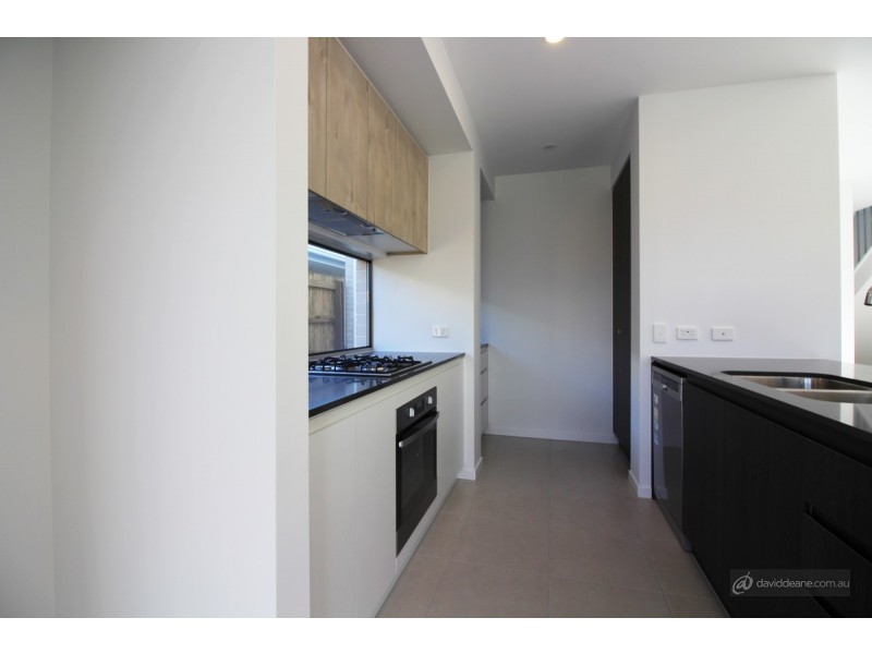 5 Monroe Crescent, Strathpine QLD 4500