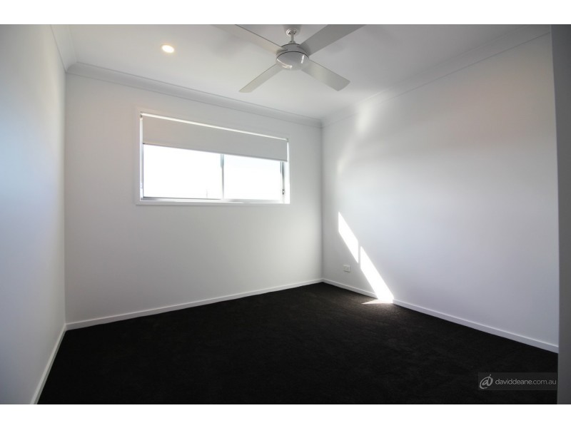 5 Monroe Crescent, Strathpine QLD 4500