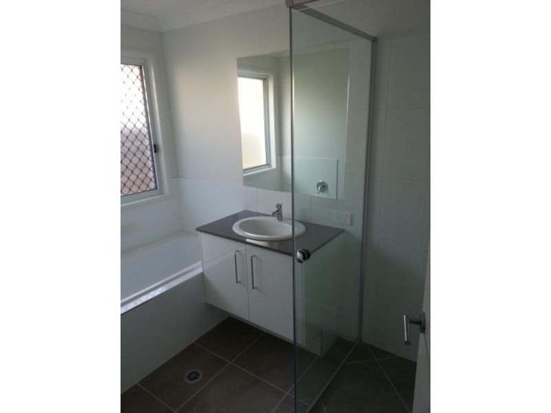 19 Carlingford Cct, Warner QLD 4500